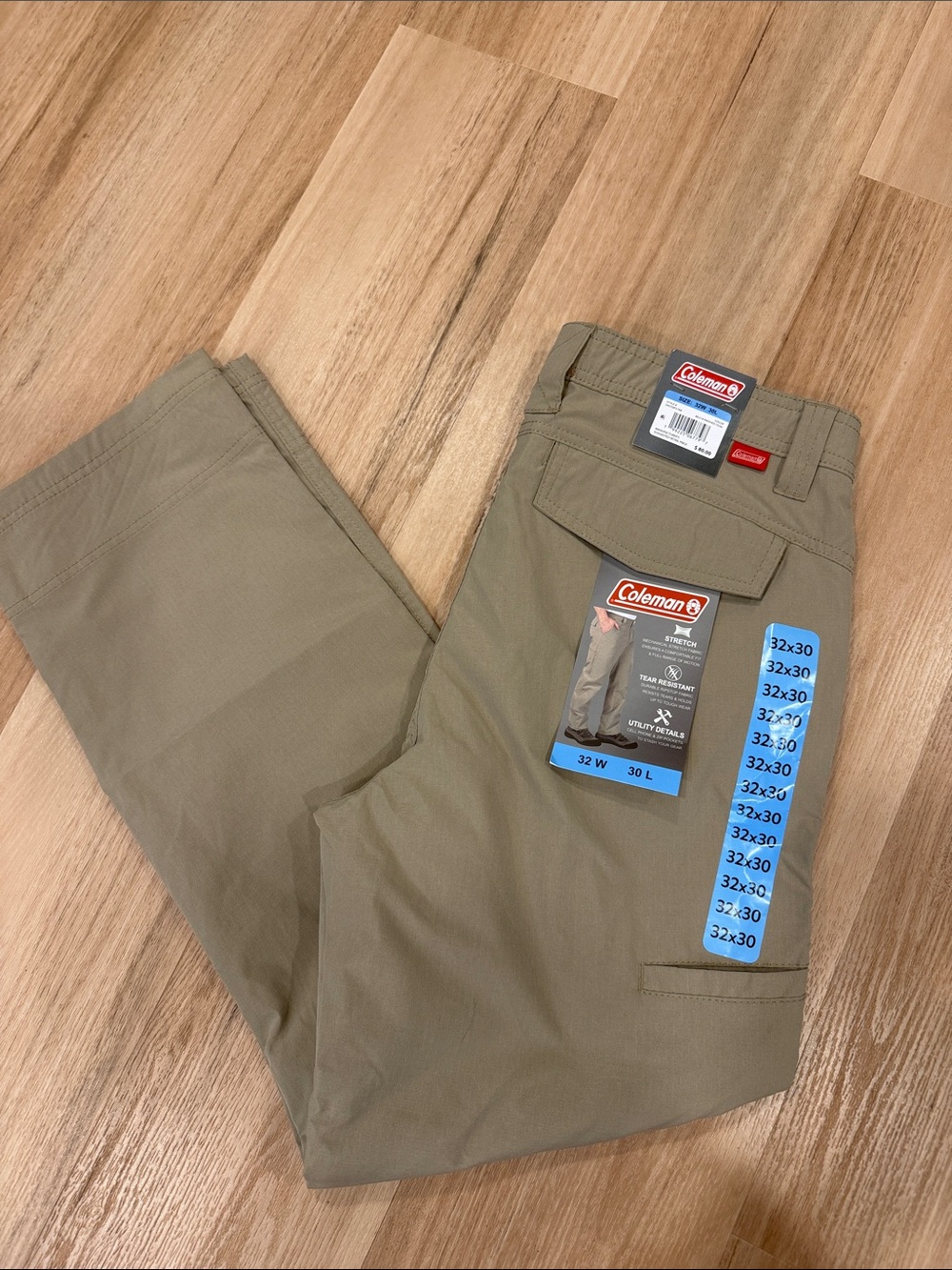 Coleman Men’s 32x30 utility hiking Khaki Cargo Pants